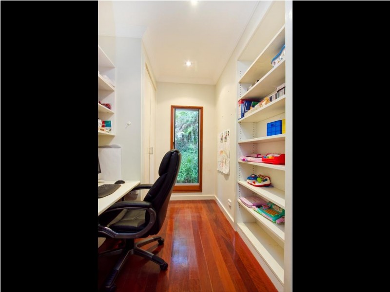 2 Queenley Close, Edge Hill QLD 4870