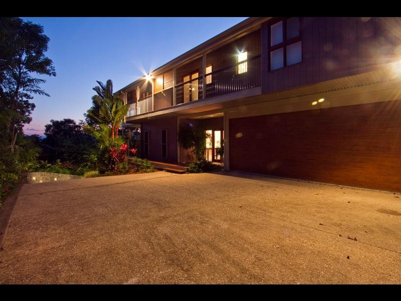 2 Queenley Close, Edge Hill QLD 4870