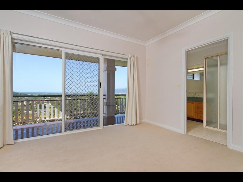 23 Gouldian Street, Bayview Heights QLD 4868