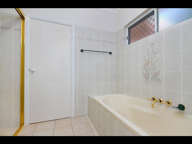 23 Gouldian Street, Bayview Heights QLD 4868