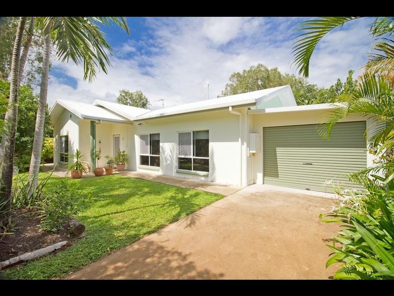 9 Gerbera Street, Holloways Beach QLD 4878