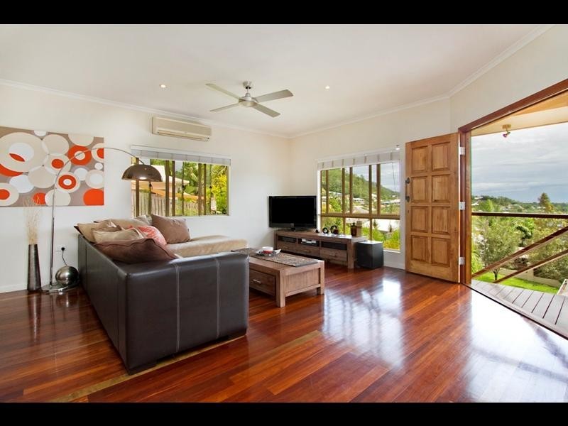 19 Guthrie Close, Bentley Park QLD 4869