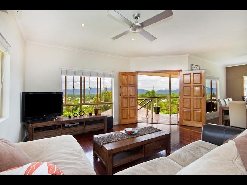 19 Guthrie Close, Bentley Park QLD 4869