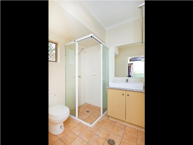 19 Guthrie Close, Bentley Park QLD 4869