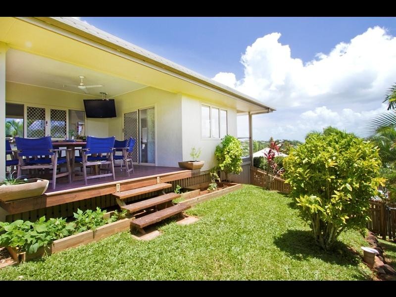 19 Guthrie Close, Bentley Park QLD 4869