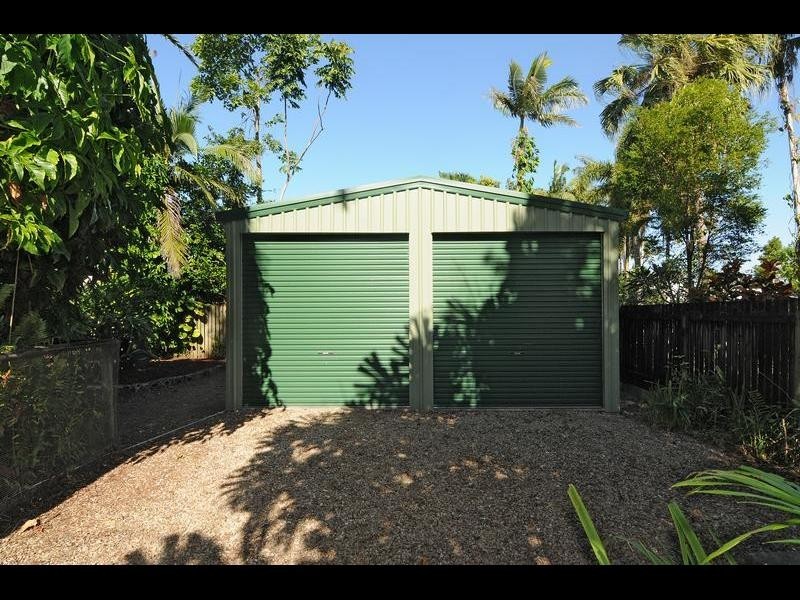 11 Fulton Close, Whitfield QLD 4870