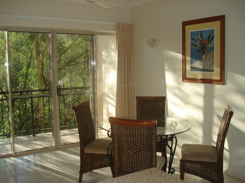 1728/2 Greenslopes Street, Cairns North QLD 4870