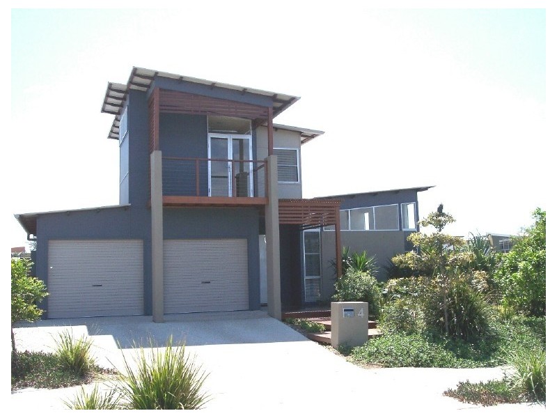 4 Dianella Drive, Casuarina NSW 2487