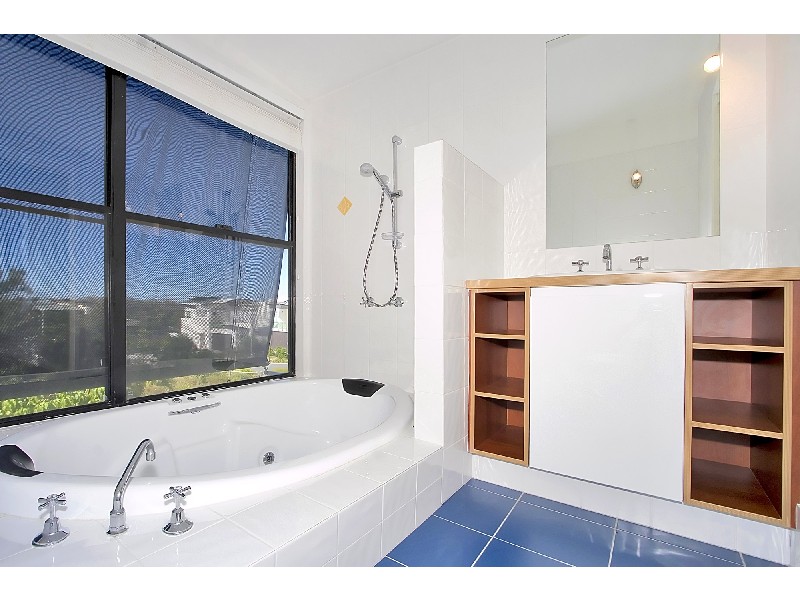 84 Beachcomber Cove, Casuarina NSW 2487