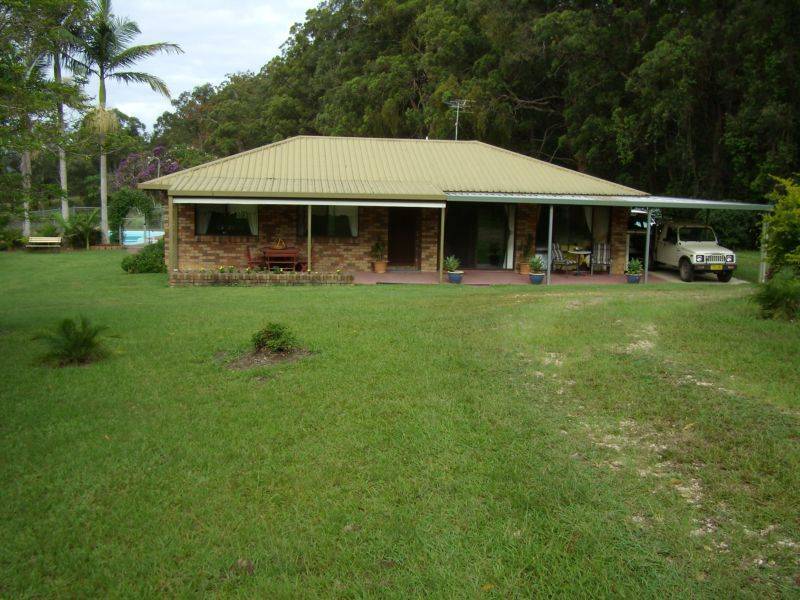 11 Brutons Road, Raleigh NSW 2454