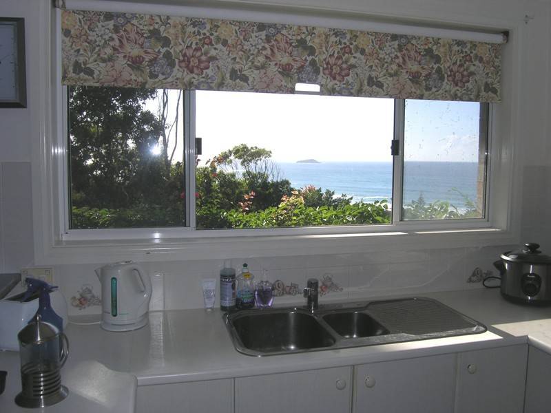 11 Coachmans Close, Sapphire Beach NSW 2450