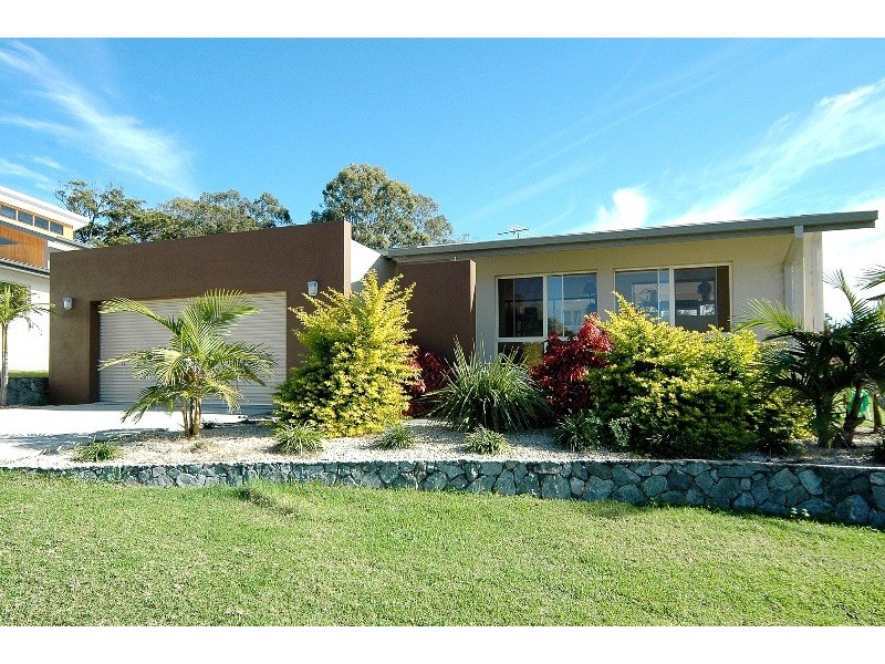 7 Mariner Drive, Safety Beach NSW 2456