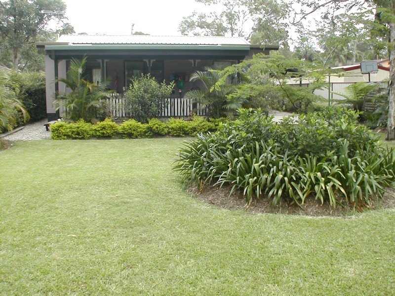 15  Beacon Crescent, Emerald Beach NSW 2456