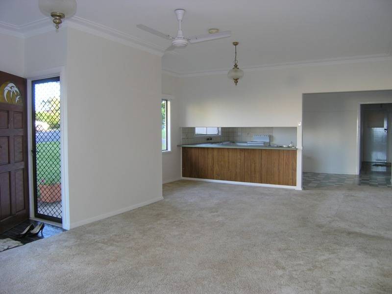 6 Sapphire Crescent, Sapphire Beach NSW 2450