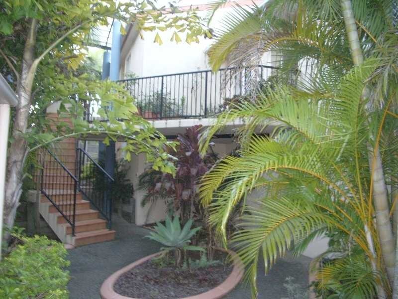 9/11 Melville Crt, Mount Coolum QLD 4573