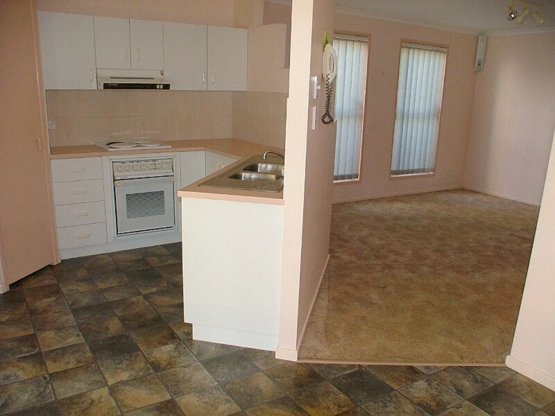 2/41 Perry Street, Coolum Beach QLD 4573