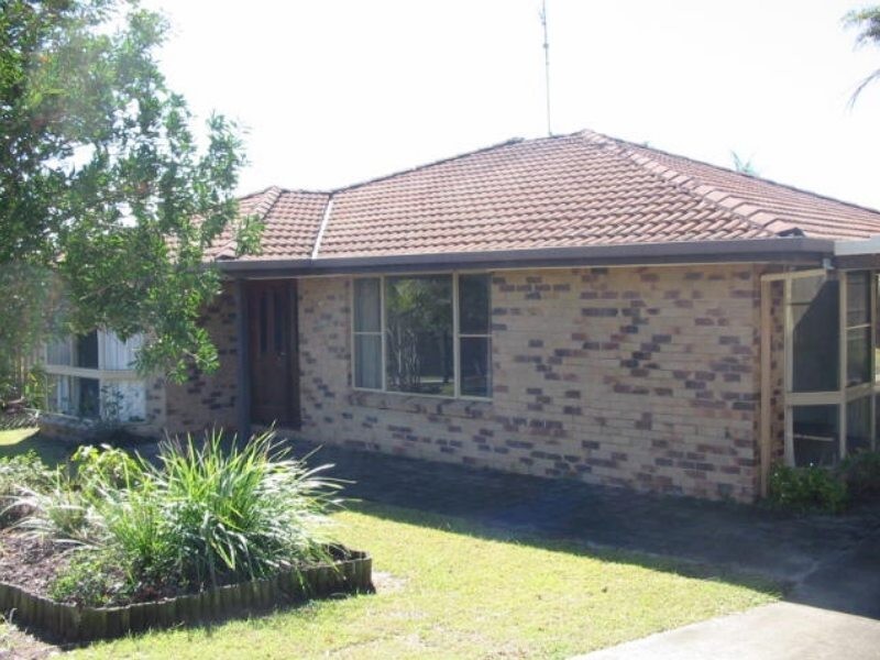 44 Second Ave, Coolum Beach QLD 4573