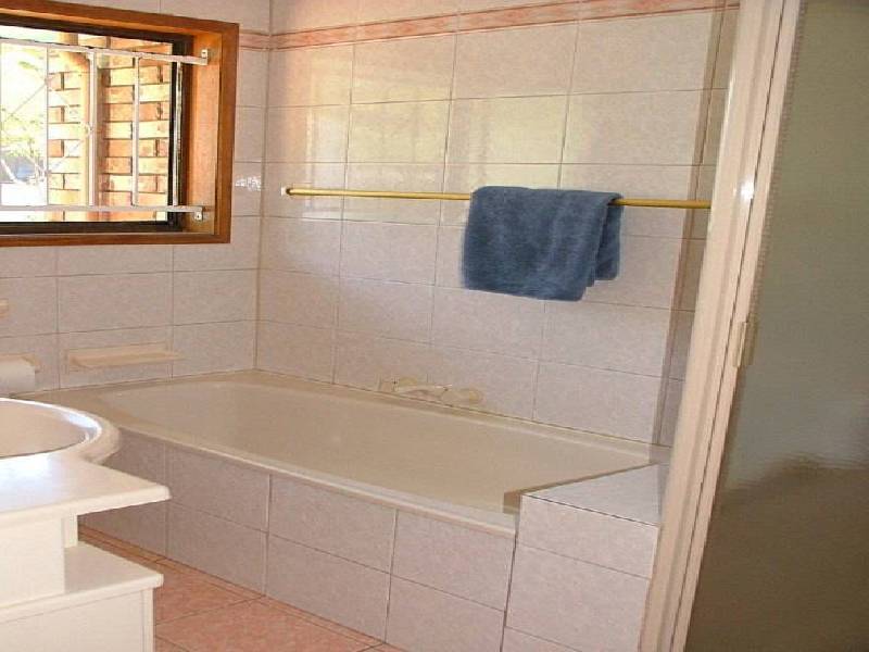 16 Yerranya Row, Coolum Beach QLD 4573