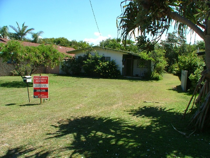 14 Yerranya Row, Coolum Beach QLD 4573