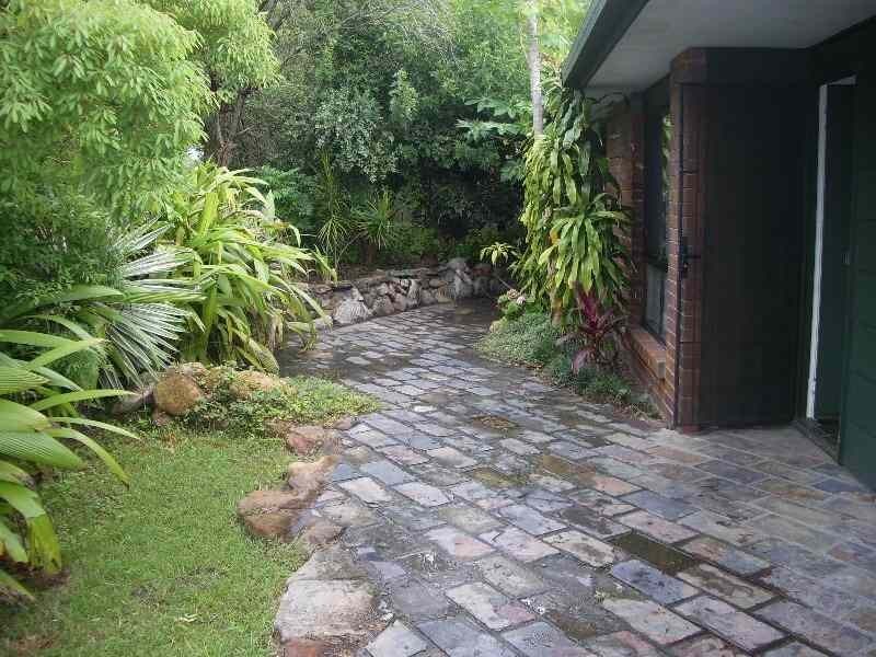 9 Beryl Terrace, Mount Coolum QLD 4573