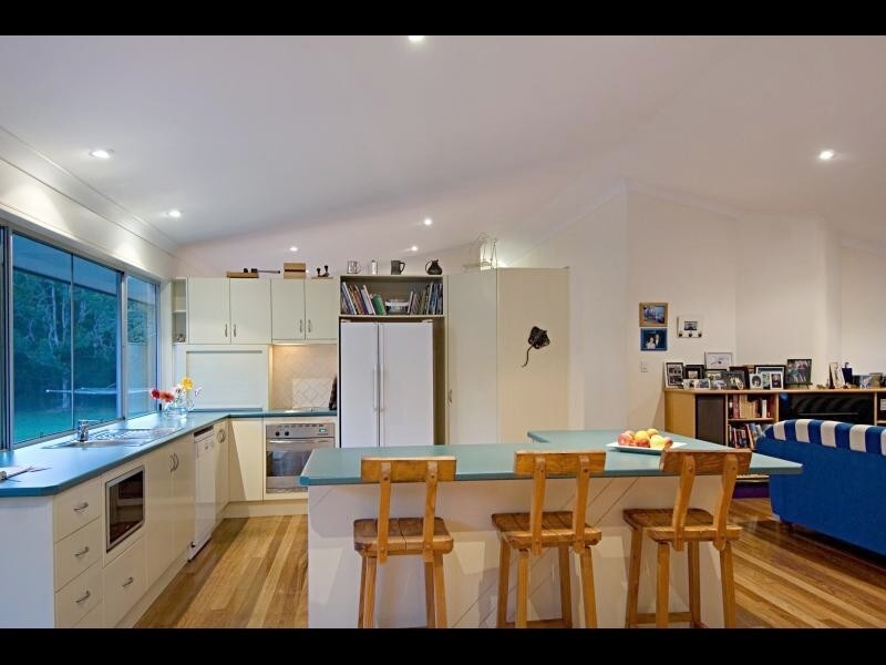 376 Lake Cooroibah Drive, Cooroibah QLD 4565