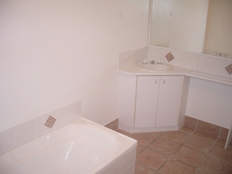 Unit 2/ 18-20 Ramilles Street, Coolum Beach QLD 4573