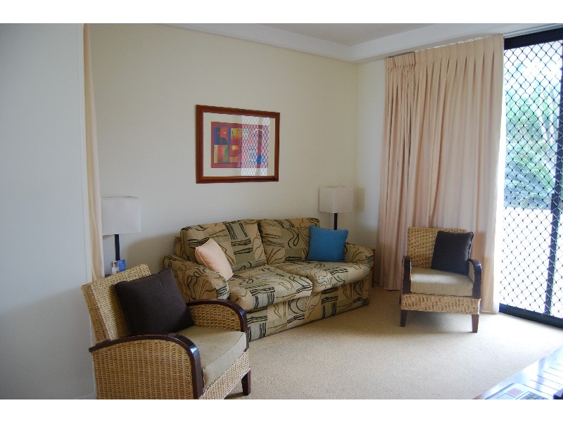 007 Mantra, 88 Marine Parade, Coolangatta QLD 4225