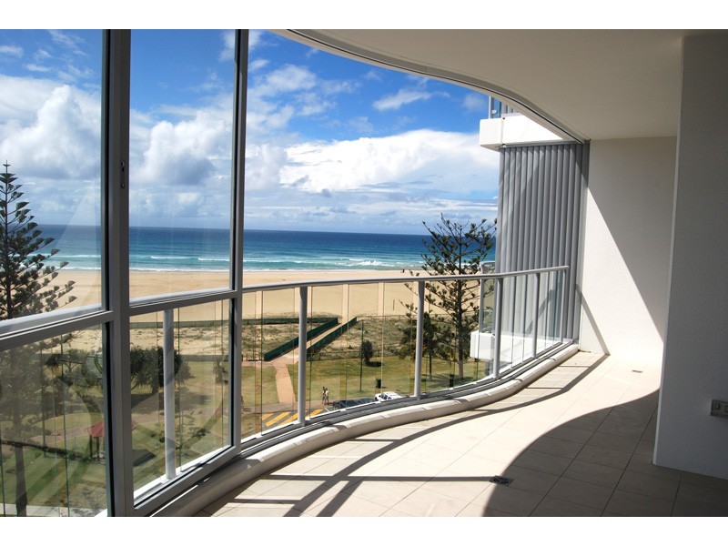 Coolangatta QLD 4225