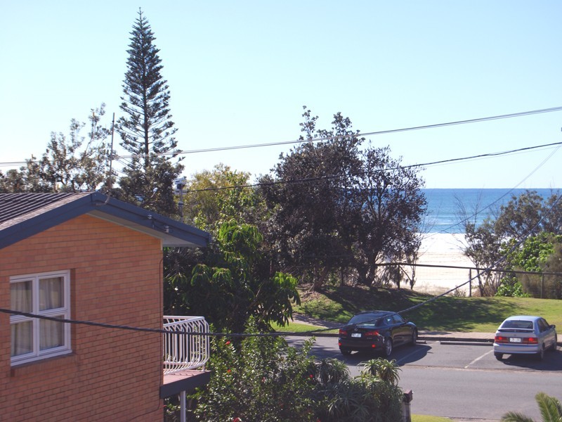 Bilinga QLD 4225