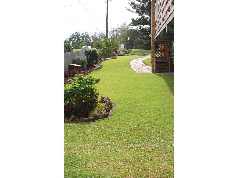 Bilinga QLD 4225