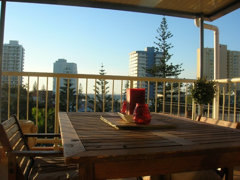 Rainbow Bay QLD 4225