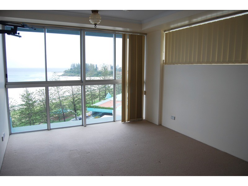 Coolangatta QLD 4225