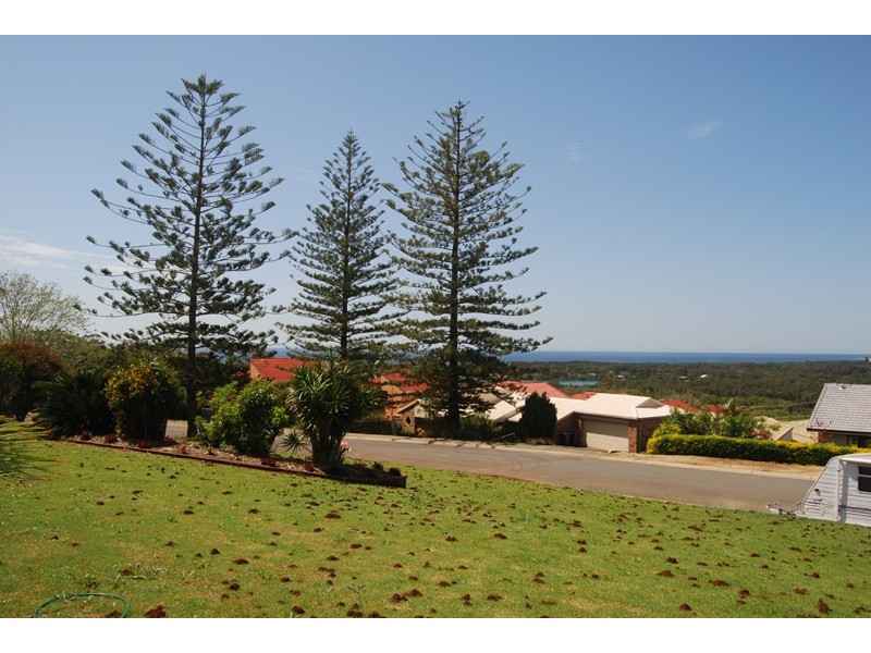 8a Oyster Pint Road , Banora Point NSW 2486