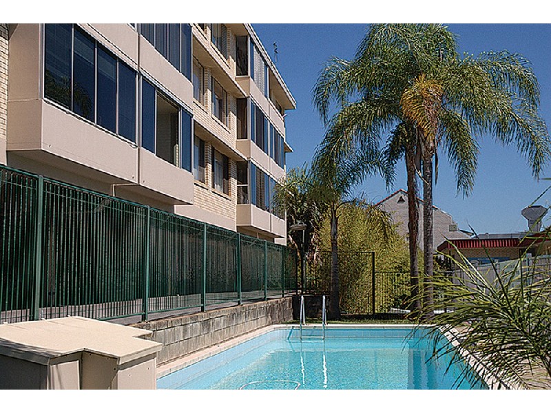 12/21 Dixon Street, Coolangatta QLD 4225