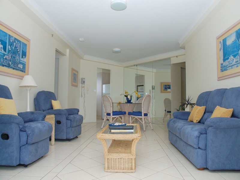 6:23 Ocean Plaza, 70 Marine Parade, Coolangatta QLD 4225