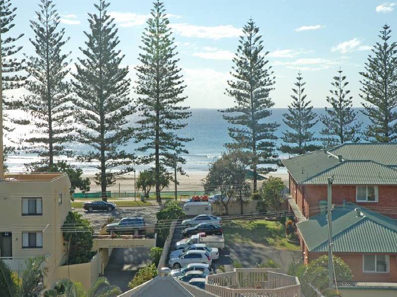 401 Rainbow Commodore, 255 Boundary Street, Rainbow Bay QLD 4225