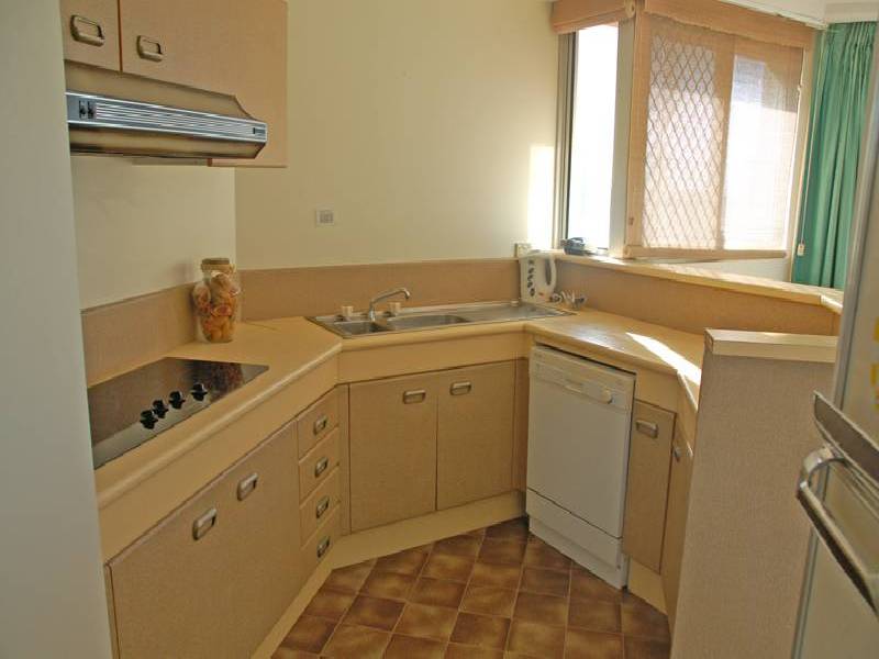 401 Rainbow Commodore, 255 Boundary Street, Rainbow Bay QLD 4225