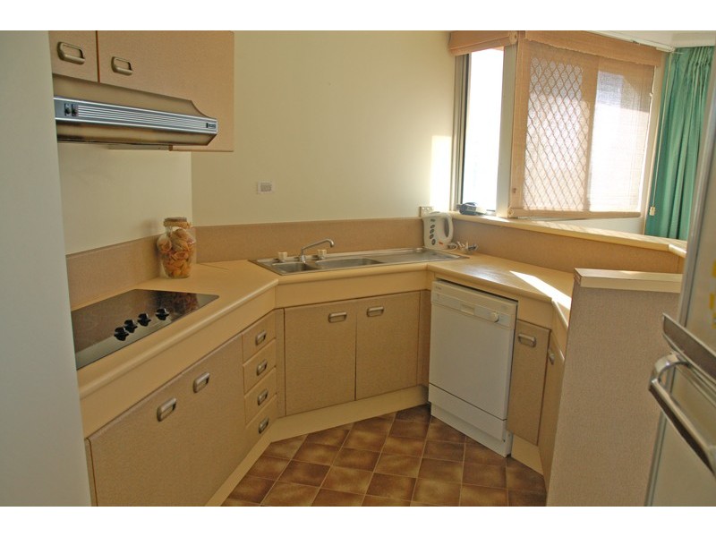 401 Rainbow Commodore, 255 Boundary Street, Rainbow Bay QLD 4225