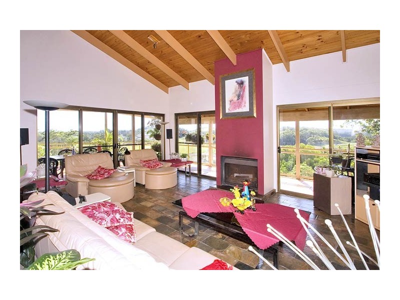 25 Ridgeway Street, Tweed Heads South NSW 2486