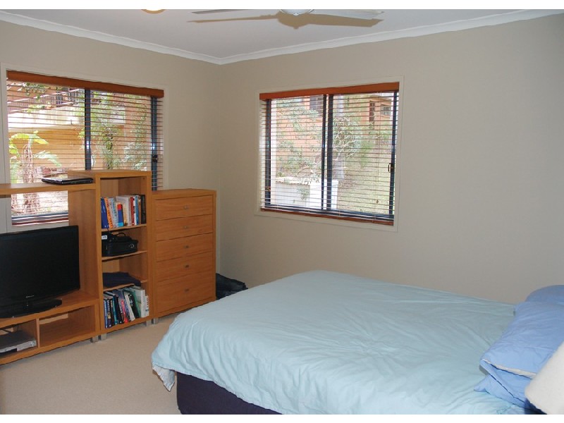 8/7 Stapylton Street, Coolangatta QLD 4225