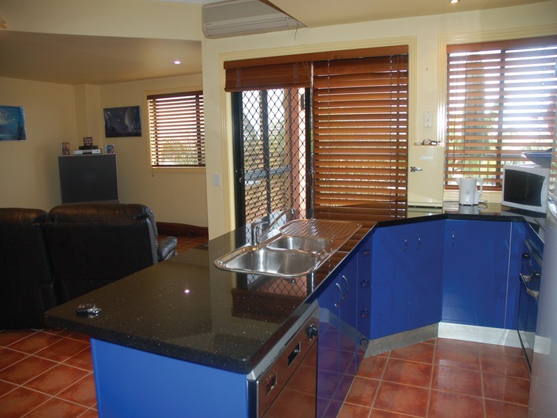 2/38 Tweed Street, Coolangatta QLD 4225