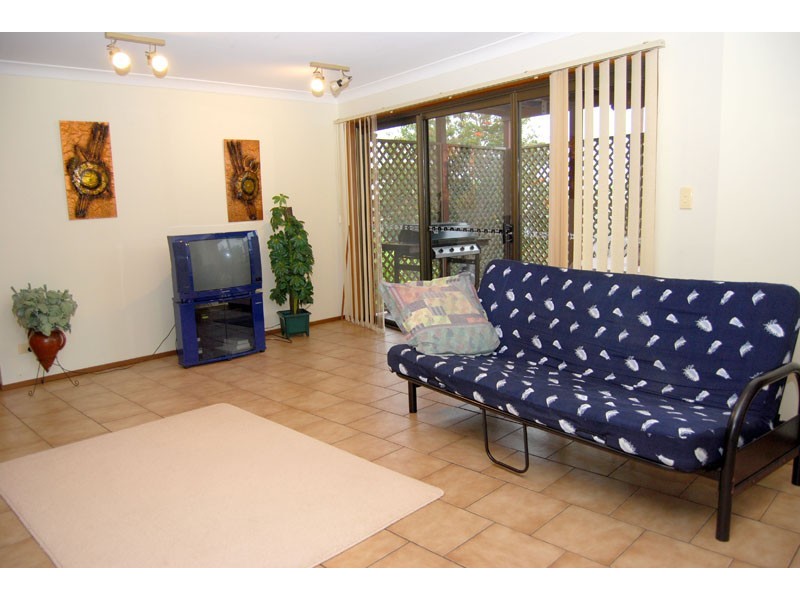 3 Walter Crescent, Banora Point NSW 2486