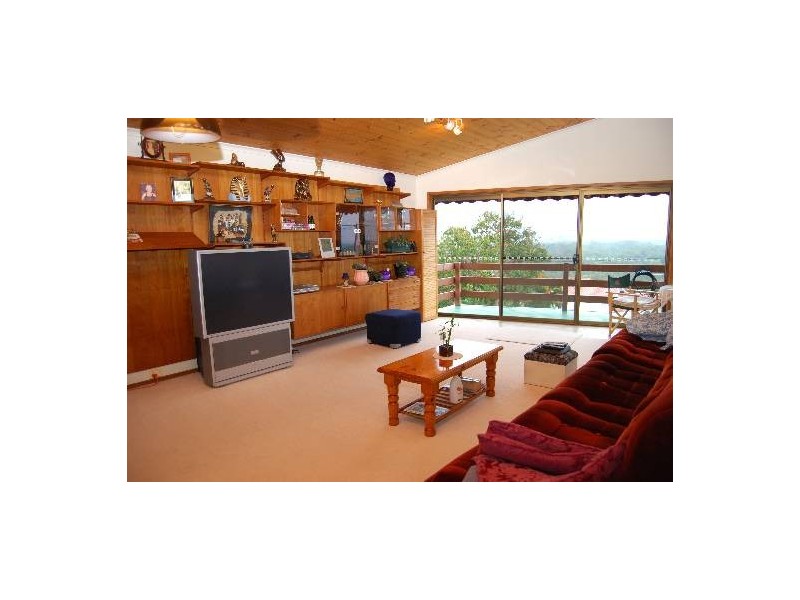 3 Walter Crescent, Banora Point NSW 2486