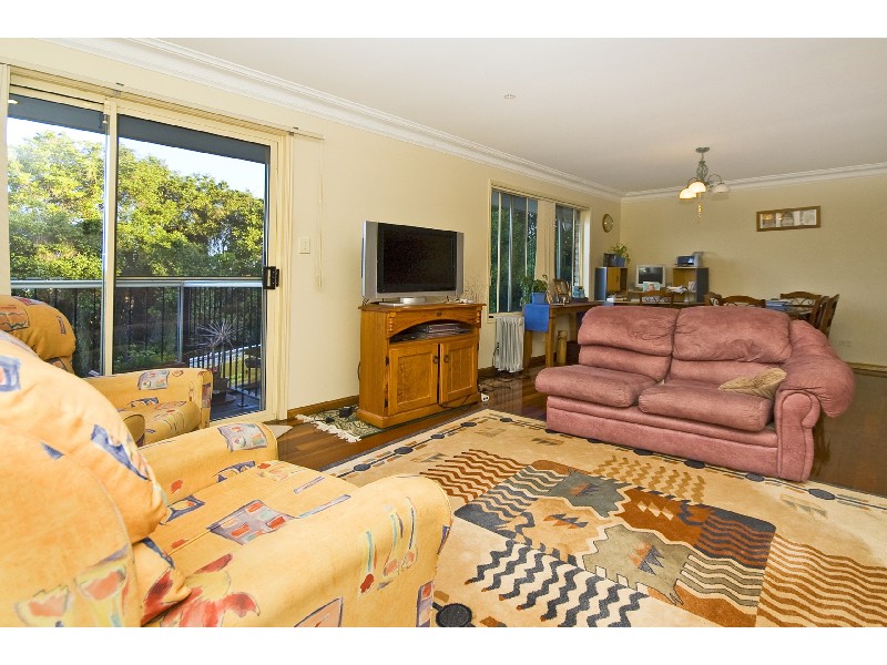 87 Bimbadeen Avenue, Banora Point NSW 2486