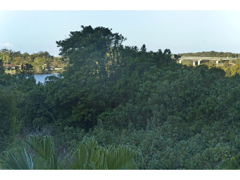 87 Bimbadeen Avenue, Banora Point NSW 2486