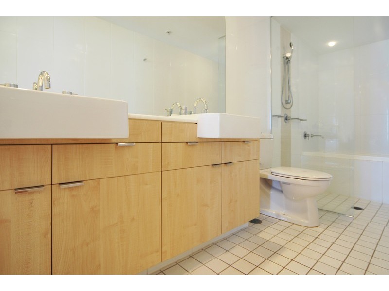 1306 Blue C, 3 McLean Street, Coolangatta QLD 4225