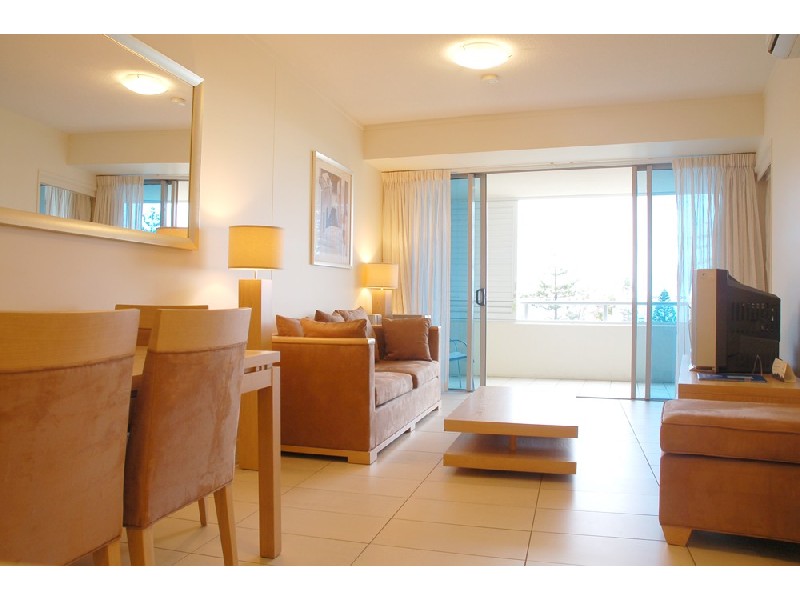 304 Blue C, 3 McLean Street, Coolangatta QLD 4225
