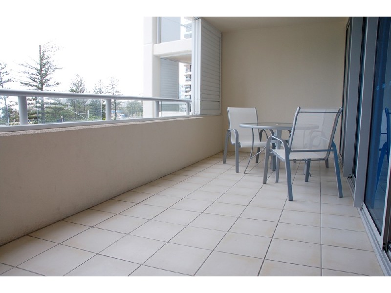 304 Blue C, 3 McLean Street, Coolangatta QLD 4225