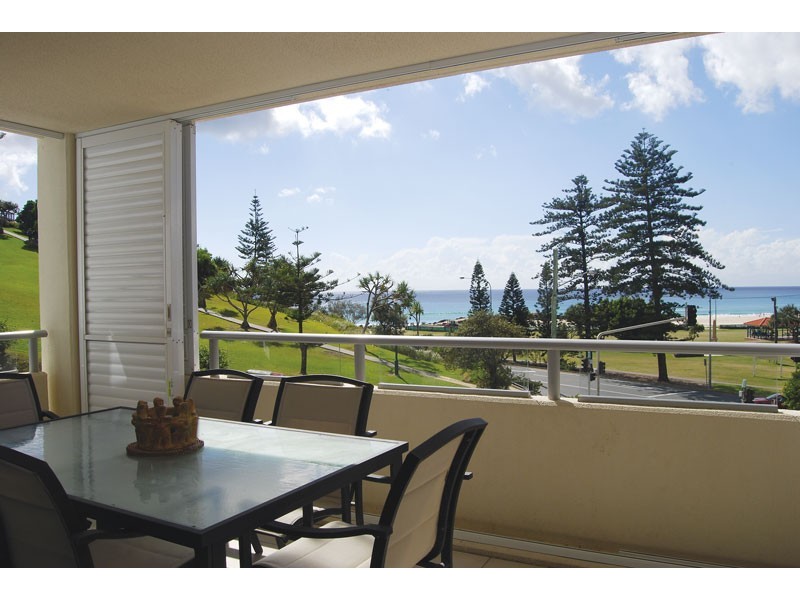 305 Blue C, 3 McLean Street, Coolangatta QLD 4225