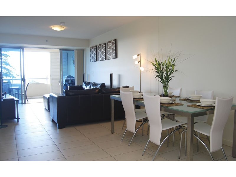 305 Blue C, 3 McLean Street, Coolangatta QLD 4225